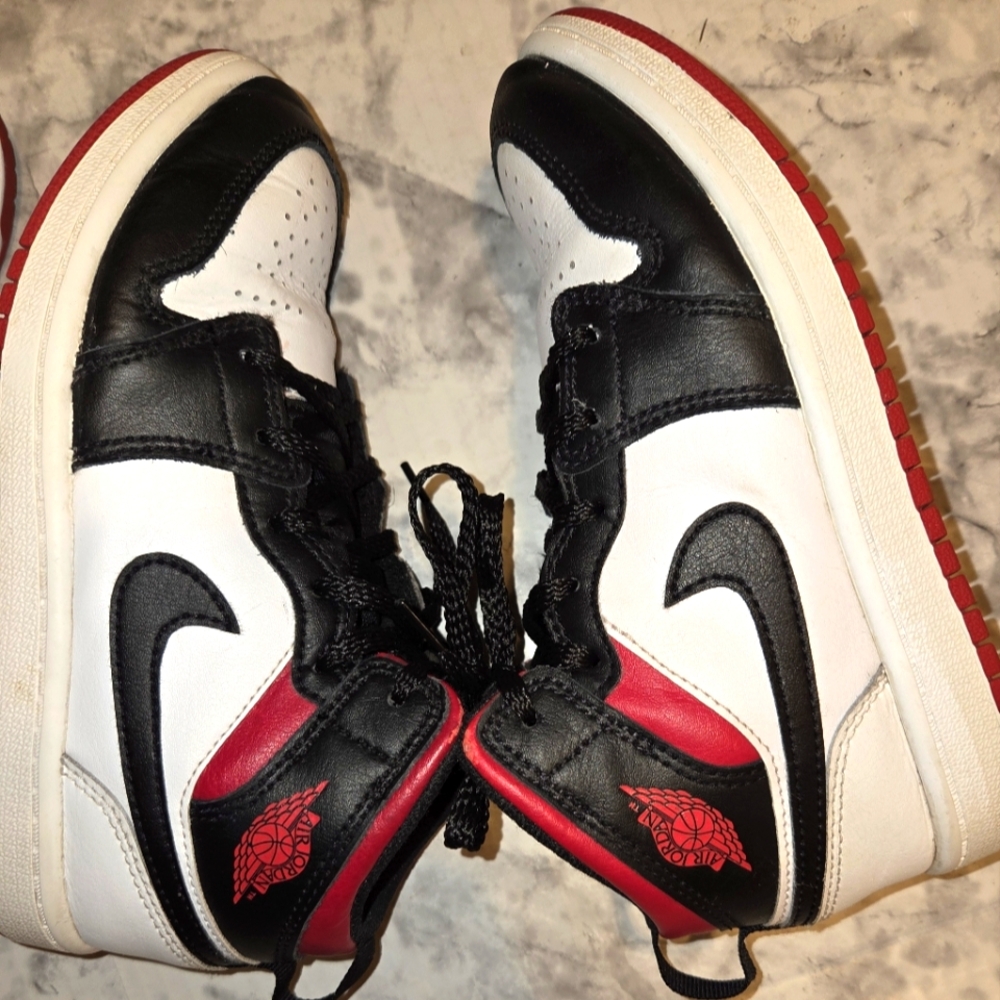 Jordan One Black and Red Sneakers Sz 1y